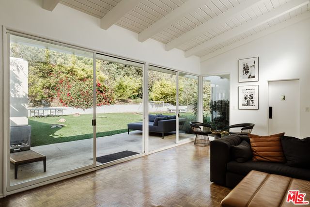 $9,999,990 | 248 North Glenroy Avenue, Los Angeles, CA 90049