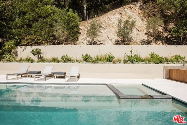 $9,999,990 | 248 North Glenroy Avenue, Los Angeles, CA 90049