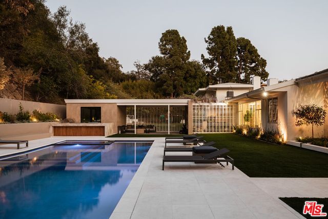 $9,999,990 | 248 North Glenroy Avenue, Los Angeles, CA 90049