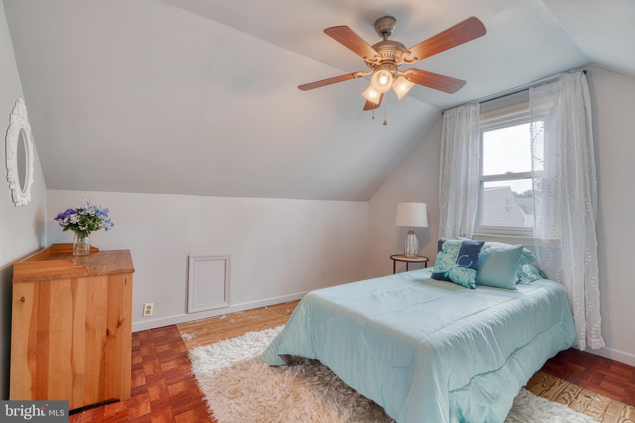 7912 Highpoint Road Baltimore, MD 21234 - Photo 27 of 38 Upper Level Bedroom 3