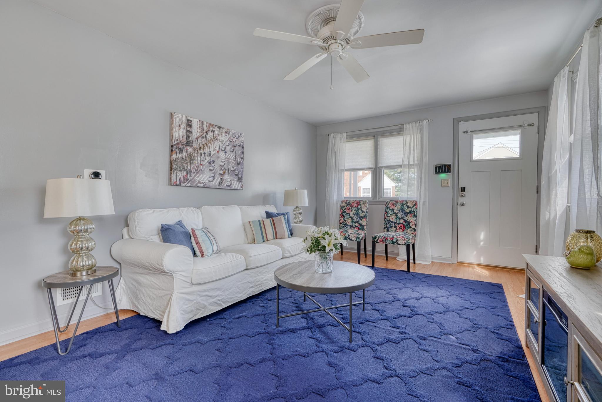 7912 Highpoint Road Baltimore, MD 21234 - Photo 6 of 38 Living Room