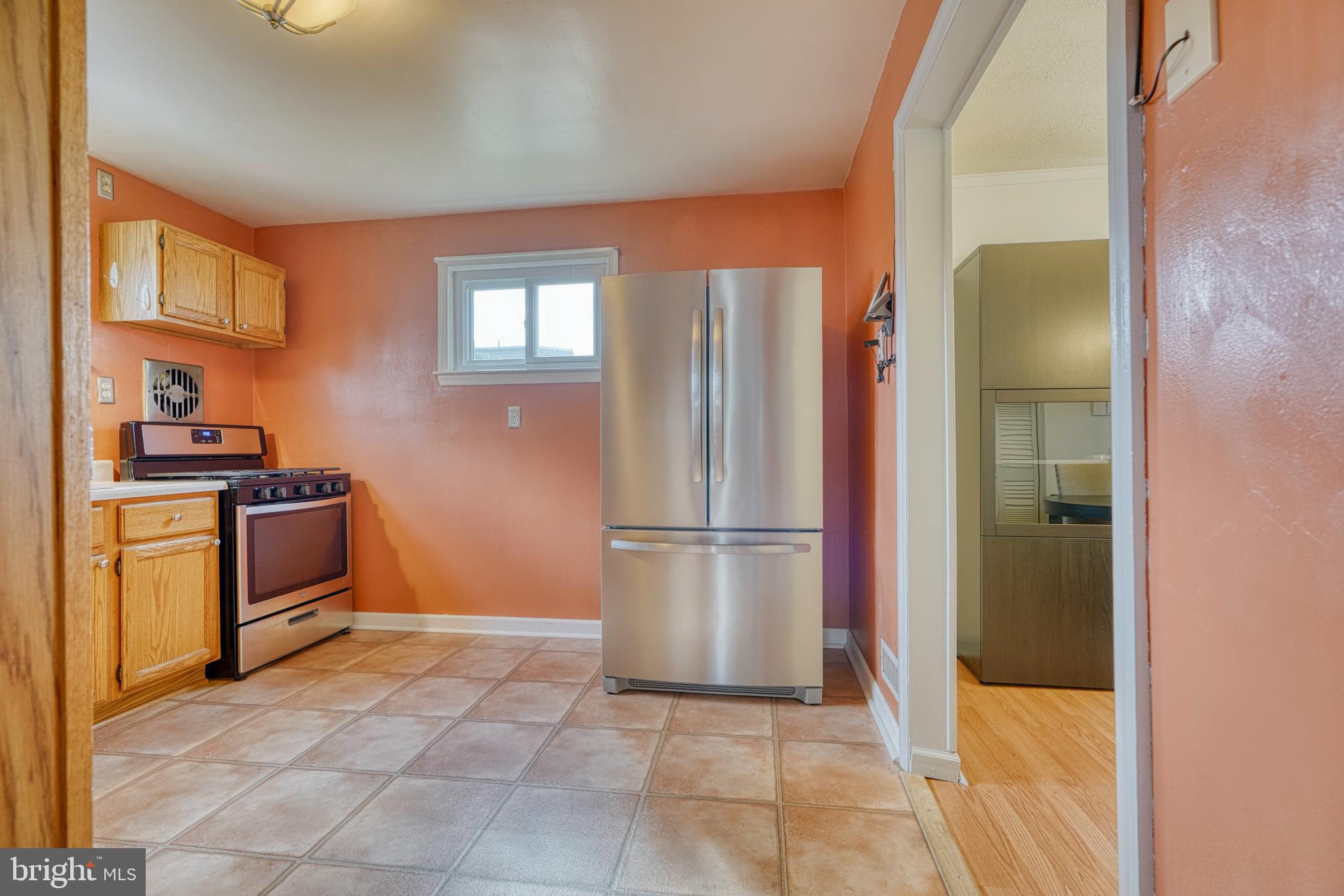 7912 Highpoint Road Baltimore, MD 21234 - Photo 9 of 38 Kitchen