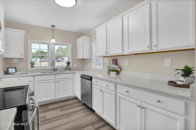 $315,000 | 106 Cottage Lane, Jacksonville, NC 28546