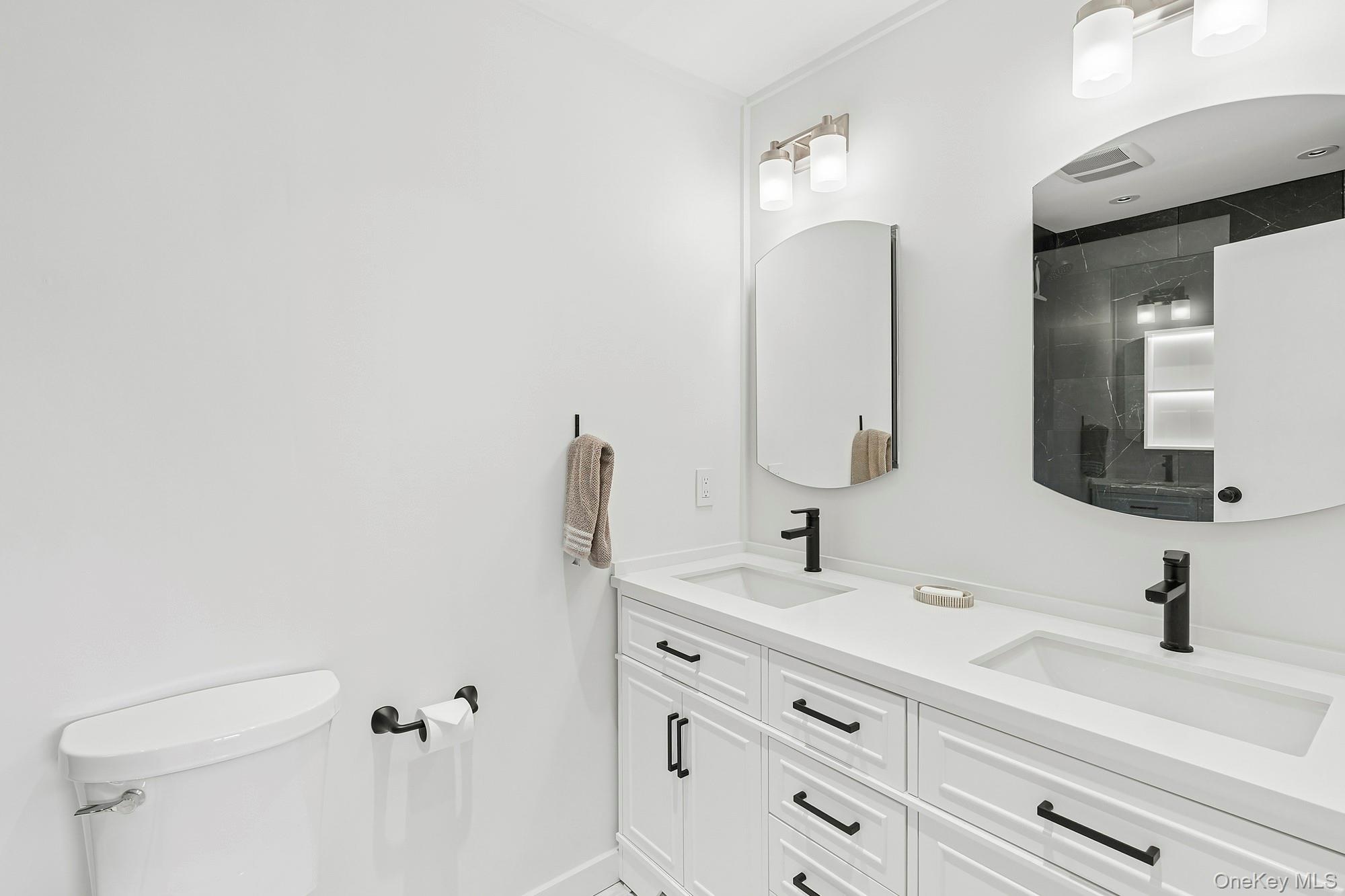 3004 Mitchell Road Westhampton Beach, NY 11978 - Photo 9 of 24