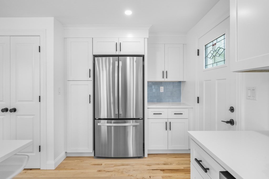 43 Needham Road, Unit 1 Danvers, MA 01923 - Photo 6 of 39 Gallery Image 6