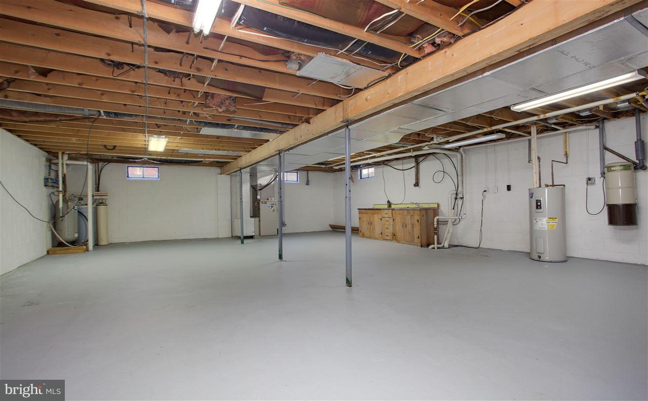 1641 Laurel Road Harrisburg, PA 17112 - Photo 14 of 22 Gallery Image 14