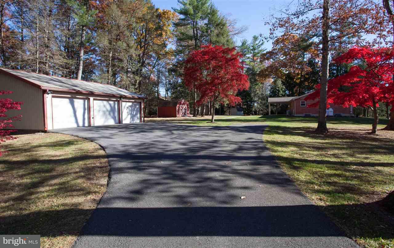 1641 Laurel Road Harrisburg, PA 17112 - Photo 17 of 22 Gallery Image 17
