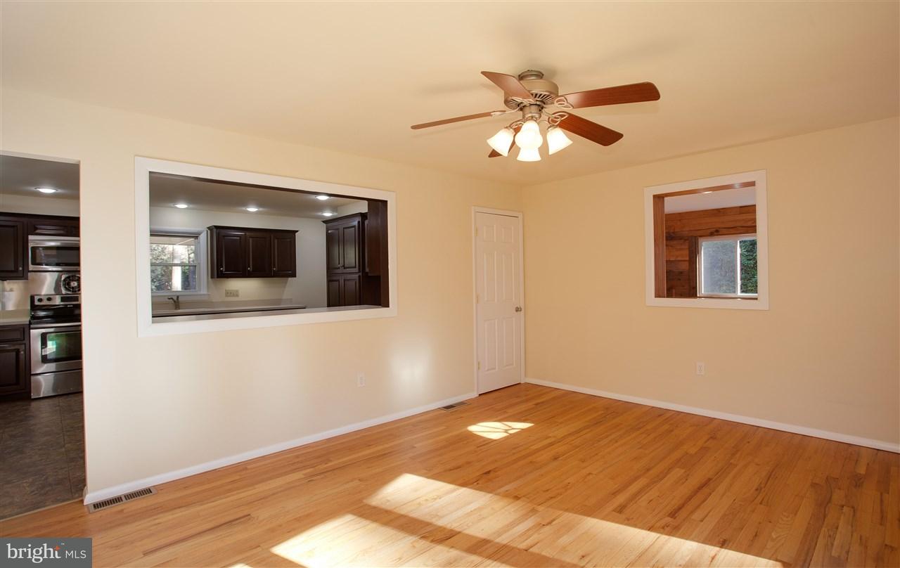 1641 Laurel Road Harrisburg, PA 17112 - Photo 3 of 22 Gallery Image 3