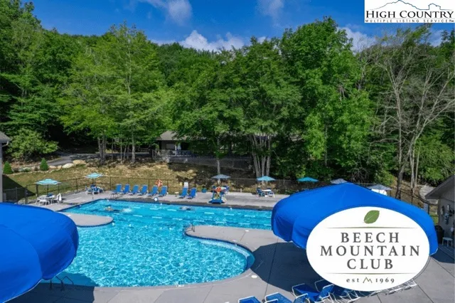 $622,500 | 109 Old Field Road, Beech Mountain, NC 28604