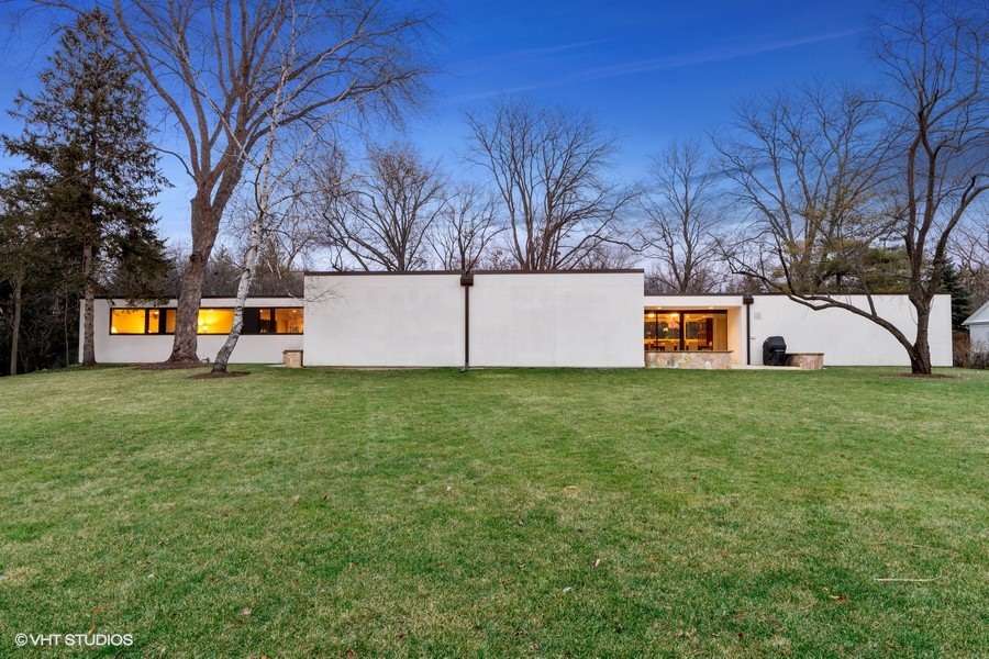 1700 Ridge Road Highland Park, IL 60035 - Photo 48 of 56 a front view of a house with a yard and tree s