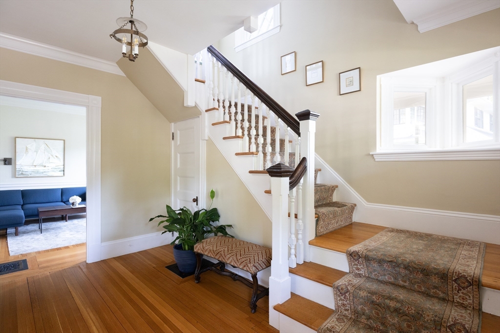 17 Winthrop Road Lexington, MA 02421 - Photo 4 of 29