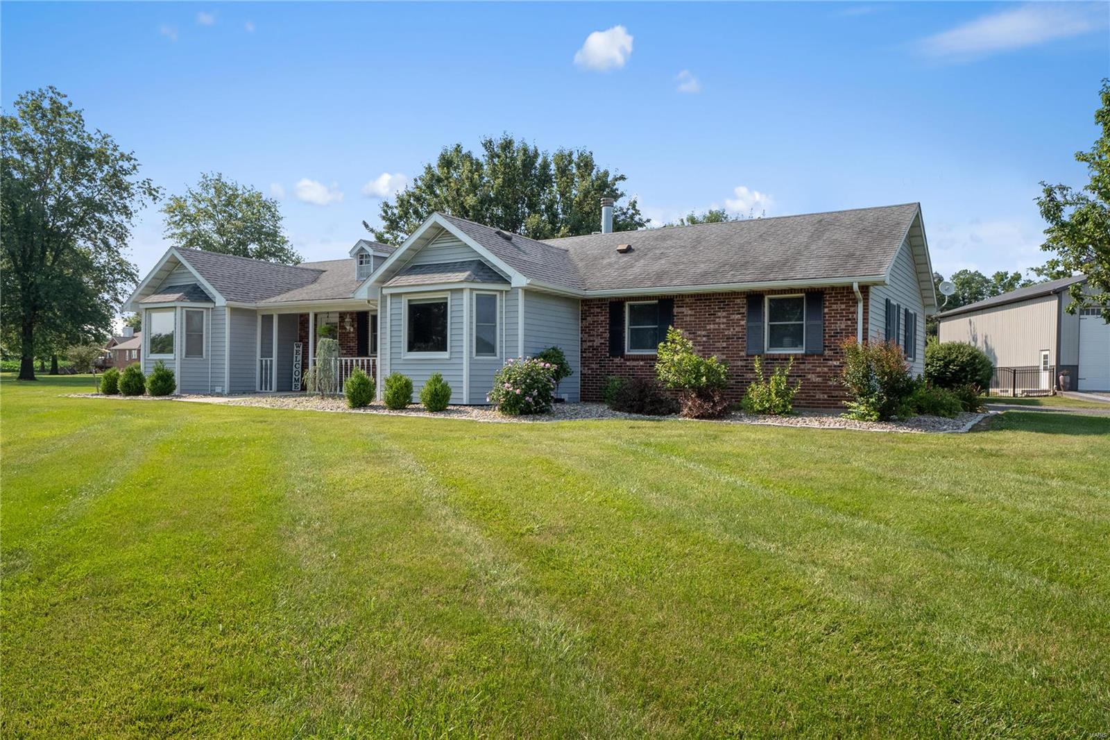 2201 Stemler Road Columbia, IL 62236 - Photo 2 of 39 Gallery Image 2