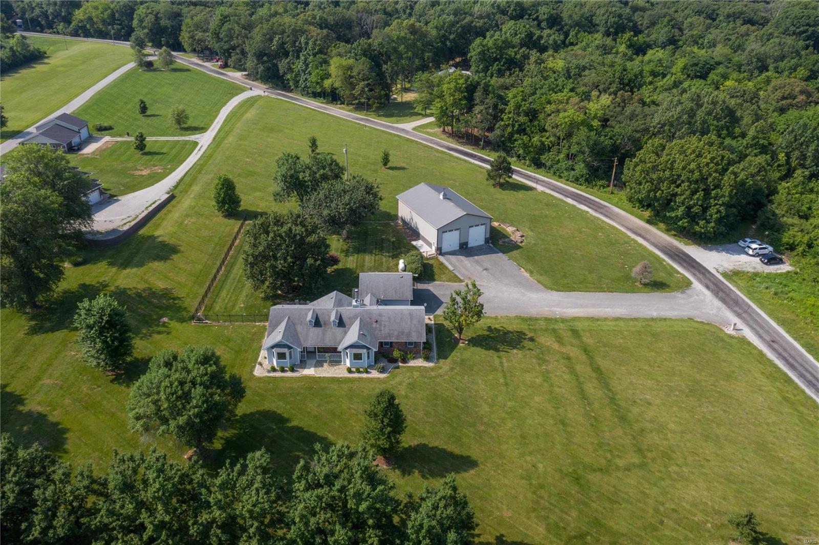 2201 Stemler Road Columbia, IL 62236 - Photo 4 of 39 Gallery Image 4