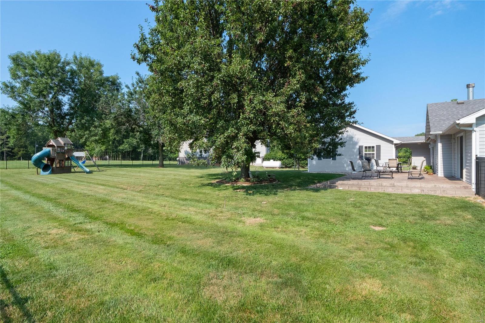 2201 Stemler Road Columbia, IL 62236 - Photo 6 of 39 Gallery Image 6