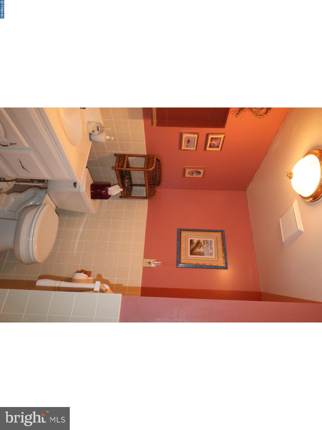 919 Bent Road Hatfield, PA 19440 - Photo 18 of 24 Bathroom