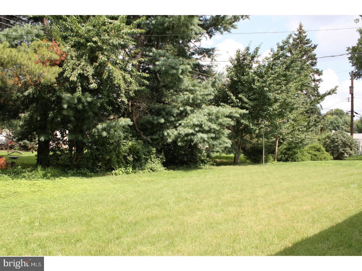 919 Bent Road Hatfield, PA 19440 - Photo 22 of 24 View in Back