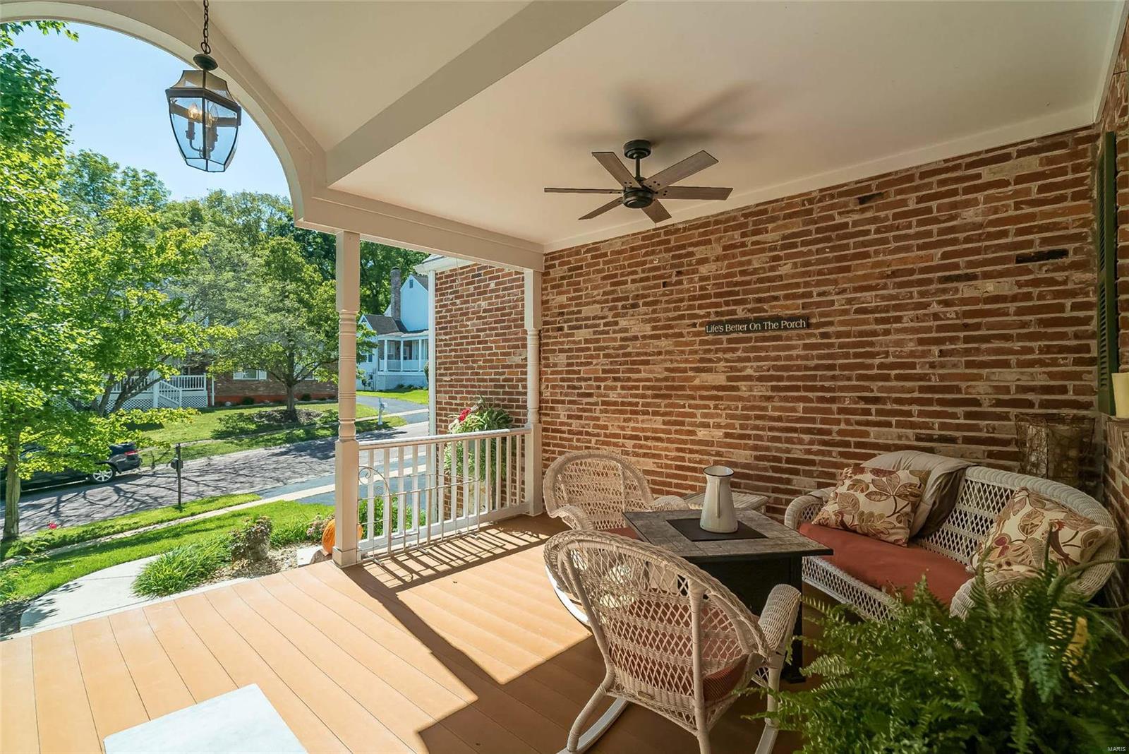 415 Mark Wesley Lane Ballwin, MO 63021 - Photo 3 of 85