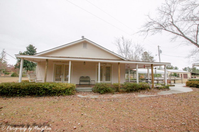 820 North Windsor Road Williston, SC 29853 - Photo 3 of 36 Gallery Image 3