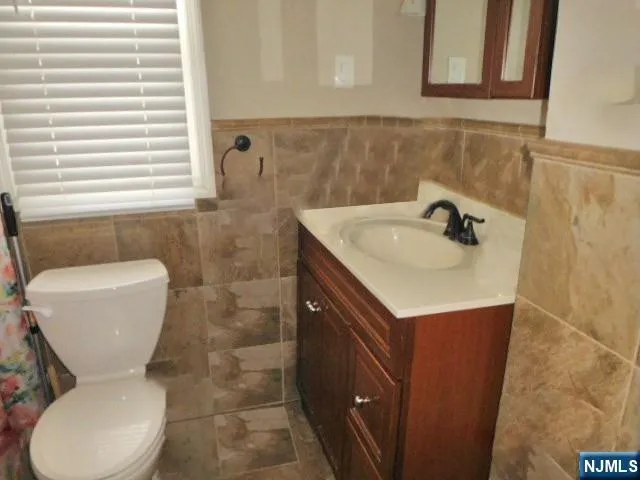 $514,900 | 227 Beechwood Avenue, Bogota, NJ 07603