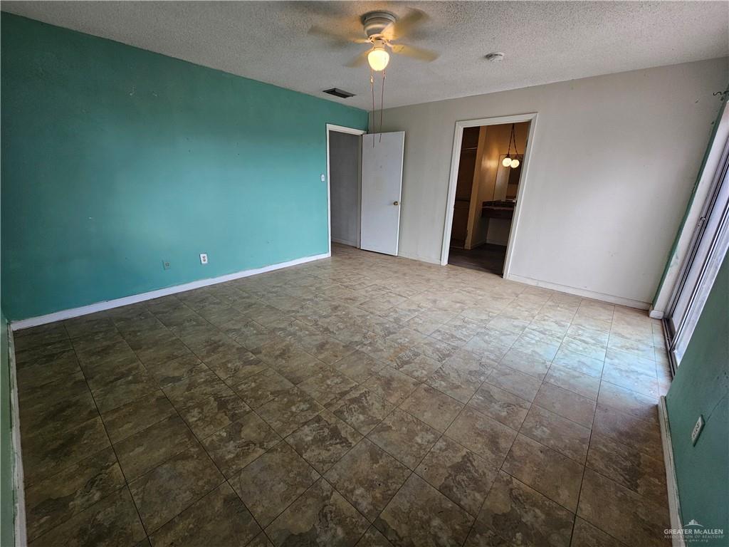 330 Oak Street Rio Grande City, TX 78582 - Photo 17 of 21 Gallery Image 17