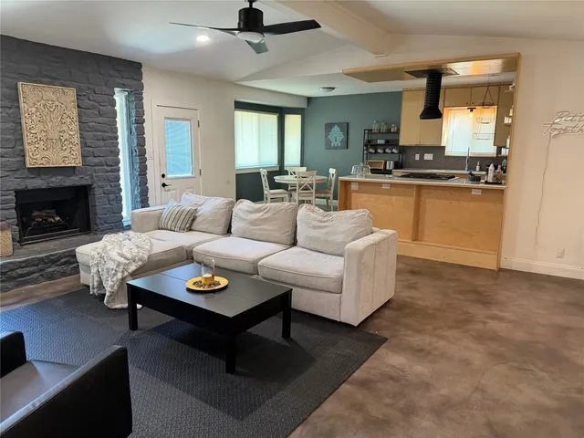 $2,600 | 1900 Dauphine Cove, Austin, TX 78727