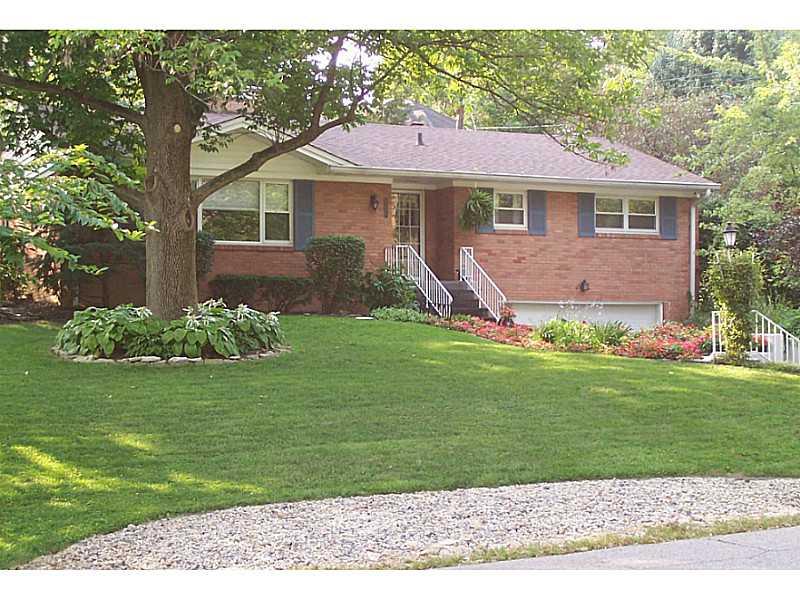 5676 Rolling Ridge Road Indianapolis, IN 46220 - Photo 1 of 17 Gallery Image 1
