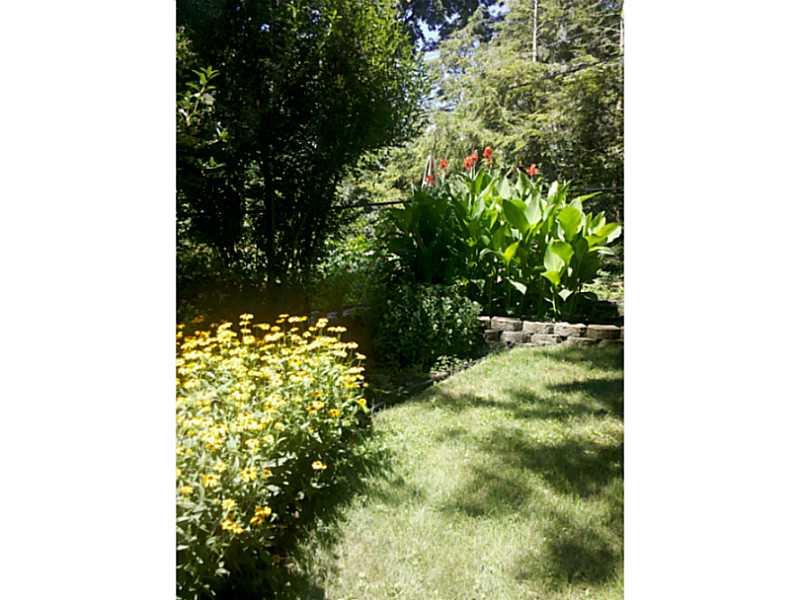 5676 Rolling Ridge Road Indianapolis, IN 46220 - Photo 13 of 17 Gallery Image 13