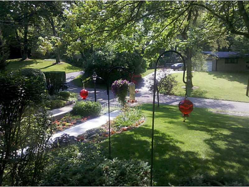 5676 Rolling Ridge Road Indianapolis, IN 46220 - Photo 14 of 17 Gallery Image 14
