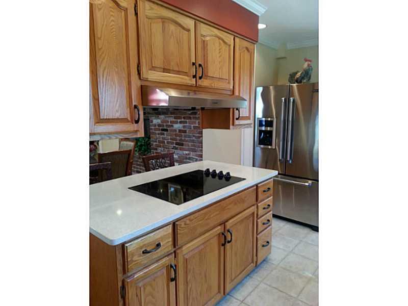5676 Rolling Ridge Road Indianapolis, IN 46220 - Photo 9 of 17 Gallery Image 9
