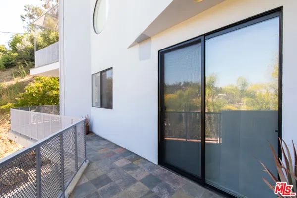 $10,000 | 2216 Bancroft Avenue, Los Angeles, CA 90039