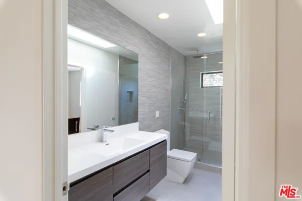 $10,000 | 2216 Bancroft Avenue, Los Angeles, CA 90039