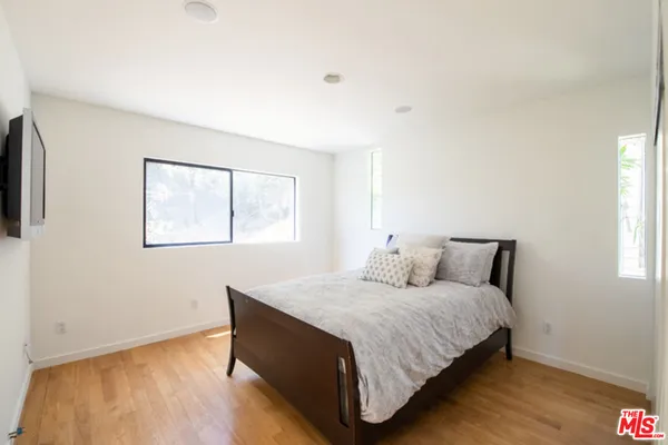 $10,000 | 2216 Bancroft Avenue, Los Angeles, CA 90039