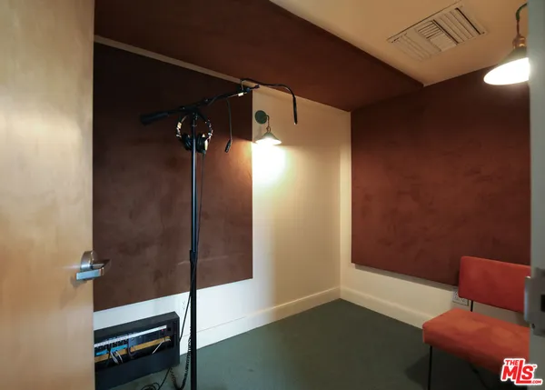 $10,000 | 2216 Bancroft Avenue, Los Angeles, CA 90039