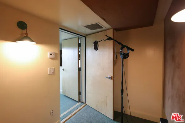 $10,000 | 2216 Bancroft Avenue, Los Angeles, CA 90039