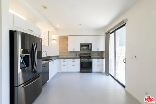 $10,000 | 2216 Bancroft Avenue, Los Angeles, CA 90039