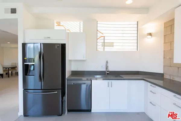 $10,000 | 2216 Bancroft Avenue, Los Angeles, CA 90039