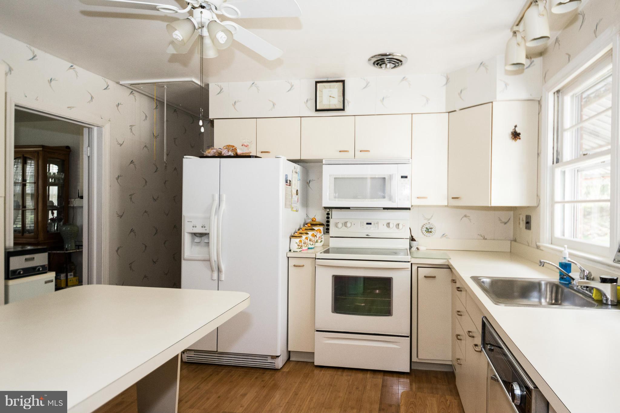 320 East Timonium Road Lutherville-Timonium, MD 21093 - Photo 3 of 21 Kitchen