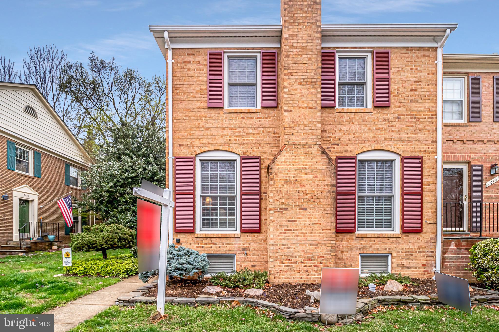 7072 Leestone Street Springfield, VA 22151 - Photo 5 of 62