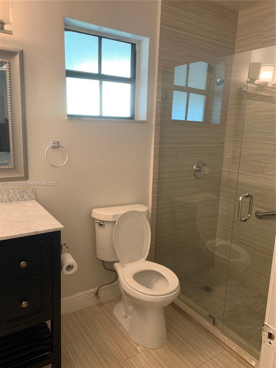 6459 Southwest 32nd Street Miami, FL 33155 - Photo 9 of 12 Gallery Image 9