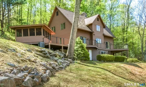 $1,050,000 | 28 Garnet Road, Roxbury, CT 06783