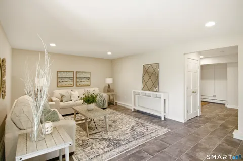 $1,050,000 | 28 Garnet Road, Roxbury, CT 06783
