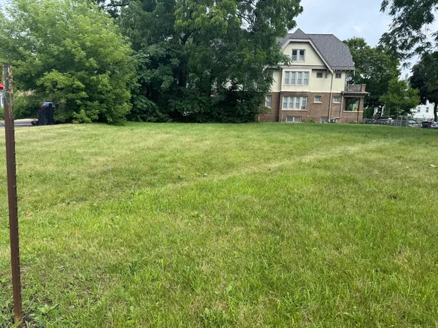 $7,500 | 1510 West Wright Street, Milwaukee, WI 53206