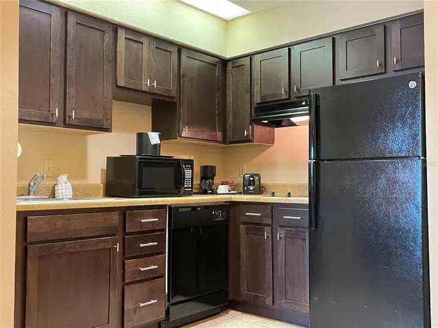$209,000 | 8303 Palm Parkway, Unit 221/223, Orlando, FL 32836
