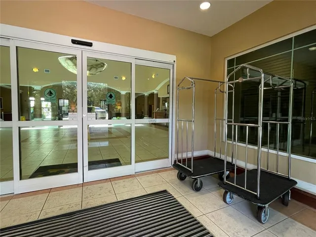 $209,000 | 8303 Palm Parkway, Unit 221/223, Orlando, FL 32836
