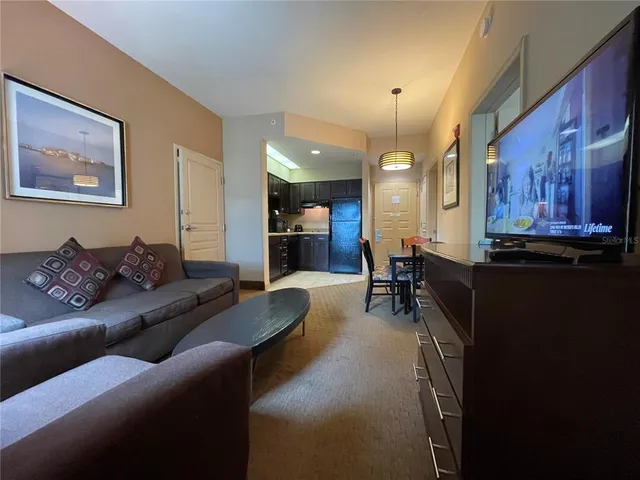 $209,000 | 8303 Palm Parkway, Unit 221/223, Orlando, FL 32836