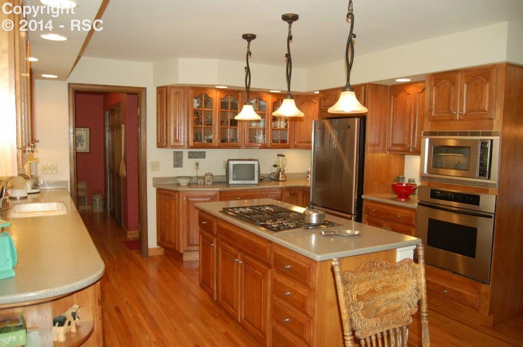 3122 Springdowns Place Colorado Springs, CO 80906 - Photo 5 of 24 Gallery Image 5