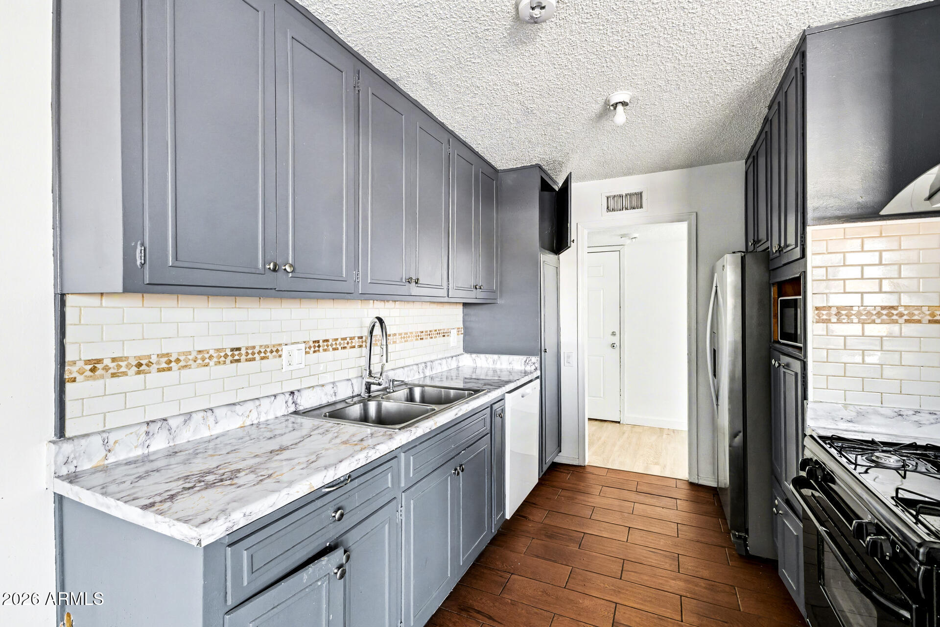 6767 North 7th Street, Unit 227 Phoenix, AZ 85014 - Photo 6 of 25 06 7th #227