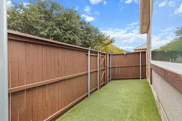 $750,000 | 3933 Blackjack Oak Drive, Colleyville, TX 76034