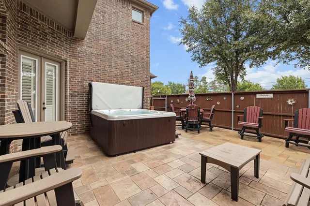 $750,000 | 3933 Blackjack Oak Drive, Colleyville, TX 76034