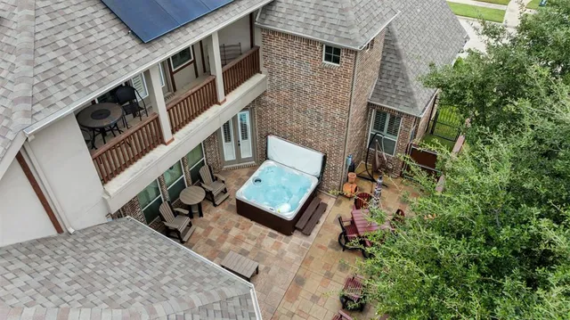 $750,000 | 3933 Blackjack Oak Drive, Colleyville, TX 76034